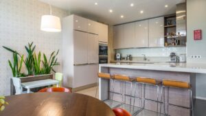 Como usar iluminação artificial para jardinagem em apartamentos