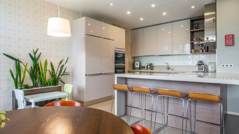 Como usar iluminação artificial para jardinagem em apartamentos